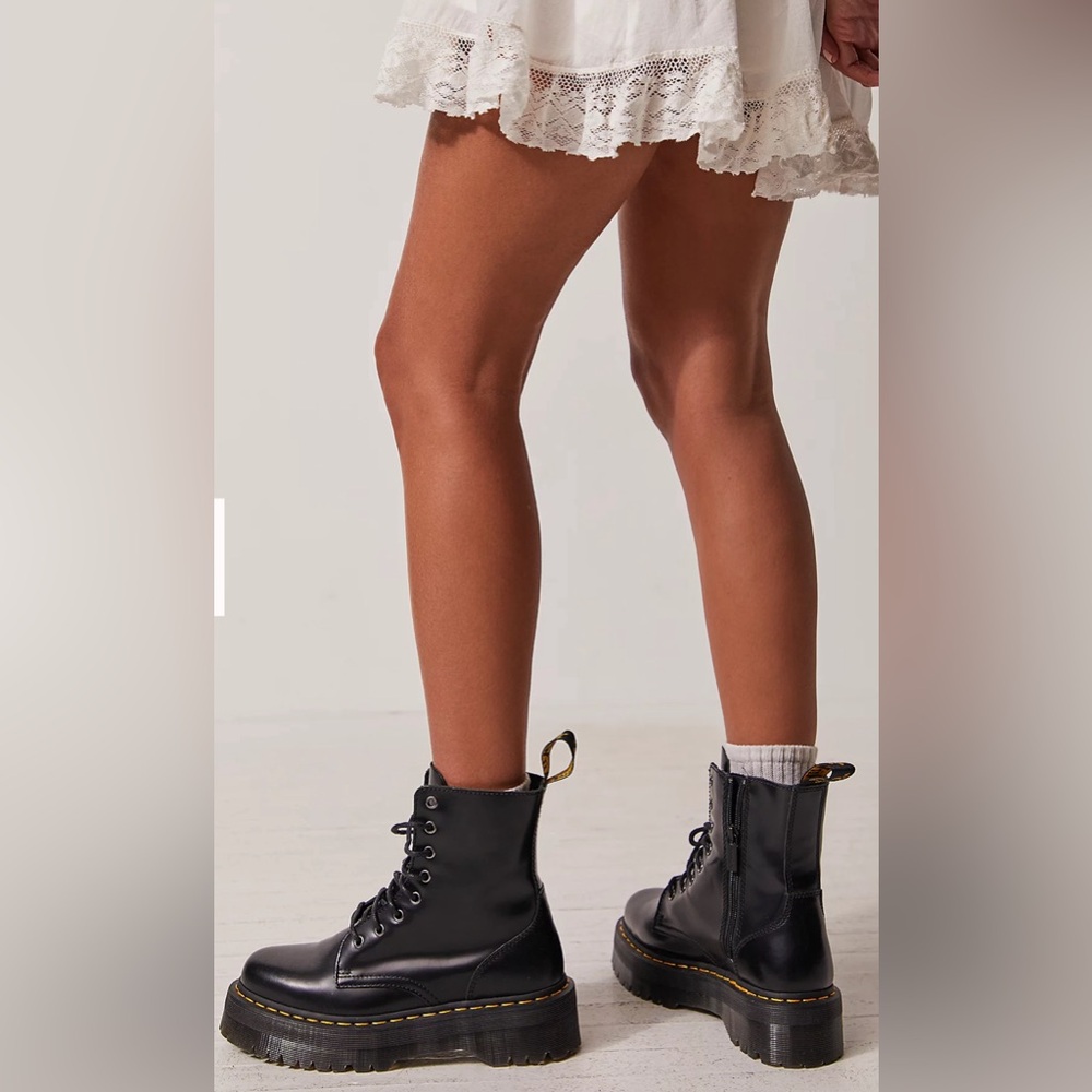 Dr. Martens Jadon Platform Lace Up Boot | Black | Size EU36 / Women’s 5